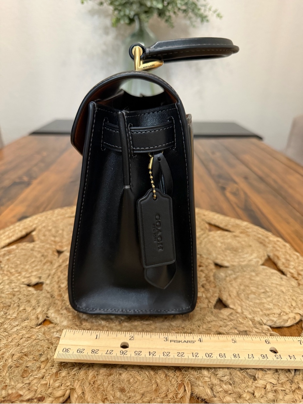 Coach Black Leather Top-Handle Bag with Gold 'C' Accent - Picture 4 of 11